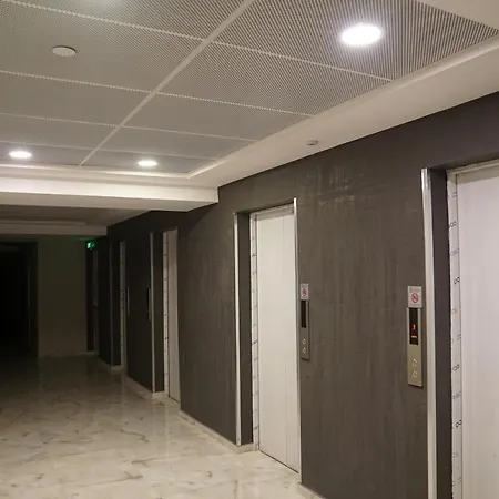 Skopje Sky City 19Th Floor Twin & 12Th Floor & 25Th Floor Apartments & With Pool & Spa & Gym & Parking Included In Price Skopje