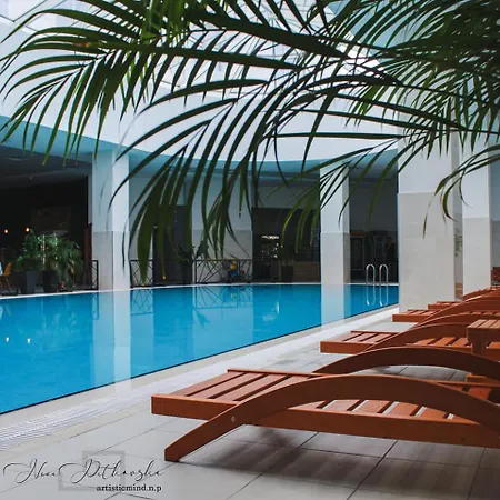Skopje Sky City 19Th Floor Twin & 12Th Floor & 25Th Floor Apartments & With Pool & Spa & Gym & Parking Included In Price *
