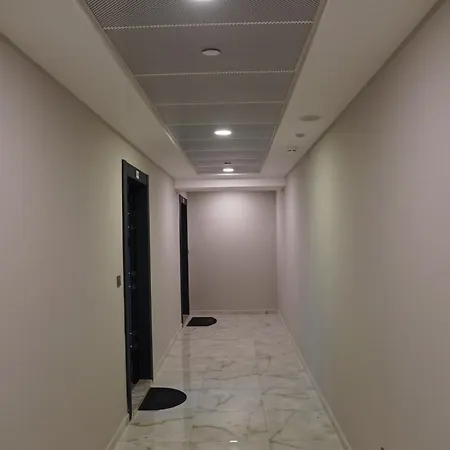 Skopje Sky City 19Th Floor Twin & 12Th Floor & 25Th Floor Apartments & With Pool & Spa & Gym & Parking Included In Price Apartment Skopje
