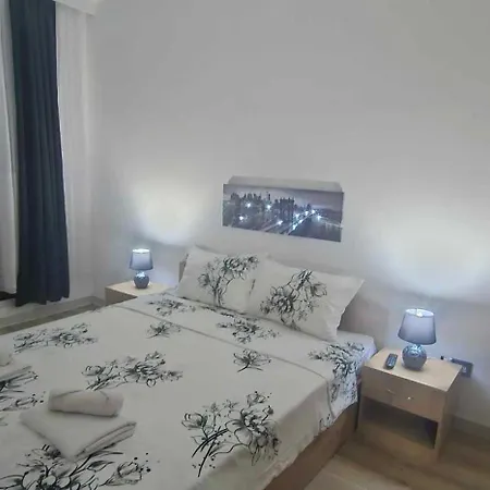 Apartment Skopje Sky City 19Th Floor Twin & 12Th Floor & 25Th Floor Apartments & With Pool & Spa & Gym & Parking Included In Price