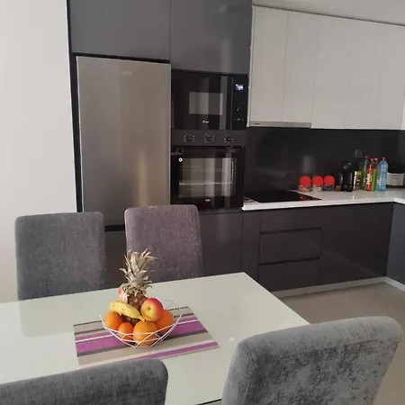 Apartament Skopje Sky City 19Th Floor Twin & 12Th Floor & 25Th Floor Apartments & With Pool & Spa & Gym & Parking Included In Price