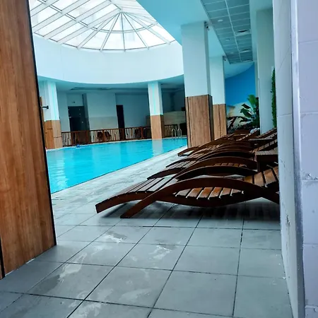 Skopje Sky City 19Th Floor Twin & 12Th Floor & 25Th Floor Apartments & With Pool & Spa & Gym & Parking Included In Price Apartament
