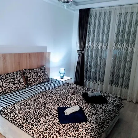 Skopje Sky City 19Th Floor Twin & 12Th Floor & 25Th Floor Apartments & With Pool & Spa & Gym & Parking Included In Price * Skopje