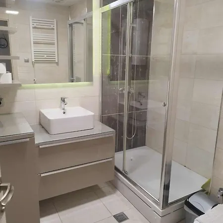 Skopje Sky Apartments & Floor 33Th & 25Th & 19Th & 13Th 12Th With Pool & Spa & Fitness & Parking Included In Price Skopje
